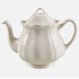 Wedgewood of Etruria & Barlaston - Made in England - Queens Shape Teapot